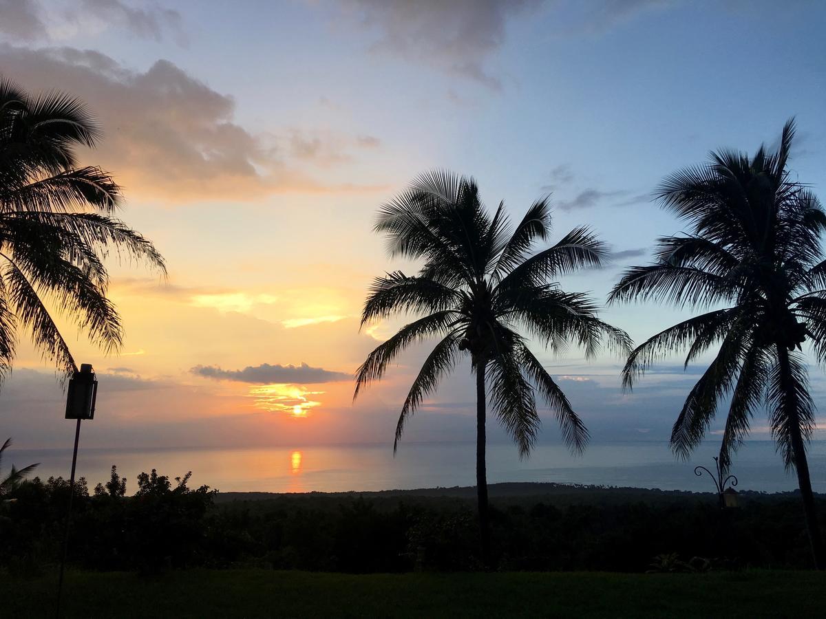 Kona Bayview Inn Captain Cook Exterior photo