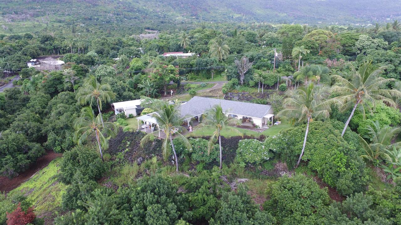 Kona Bayview Inn Captain Cook Exterior photo